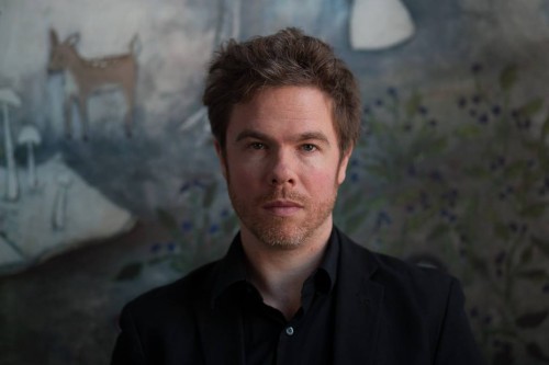 JOSH RITTER, ‘AN INTROVERT AT HEART,’ OPENS UP ON STAGE