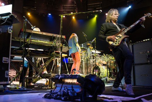 YES REVISITS ‘DRAMA’ & ‘TALES FROM TOPOGRAPHIC OCEANS’ IN STUNNING, INTIMATE LONG ISLAND SHOW