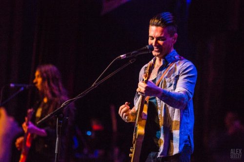 DASHBOARD CONFESSIONAL, TIGERS JAW LEAD THE WAY AT FIRST ALT 92.1 FM SNOW SHOW