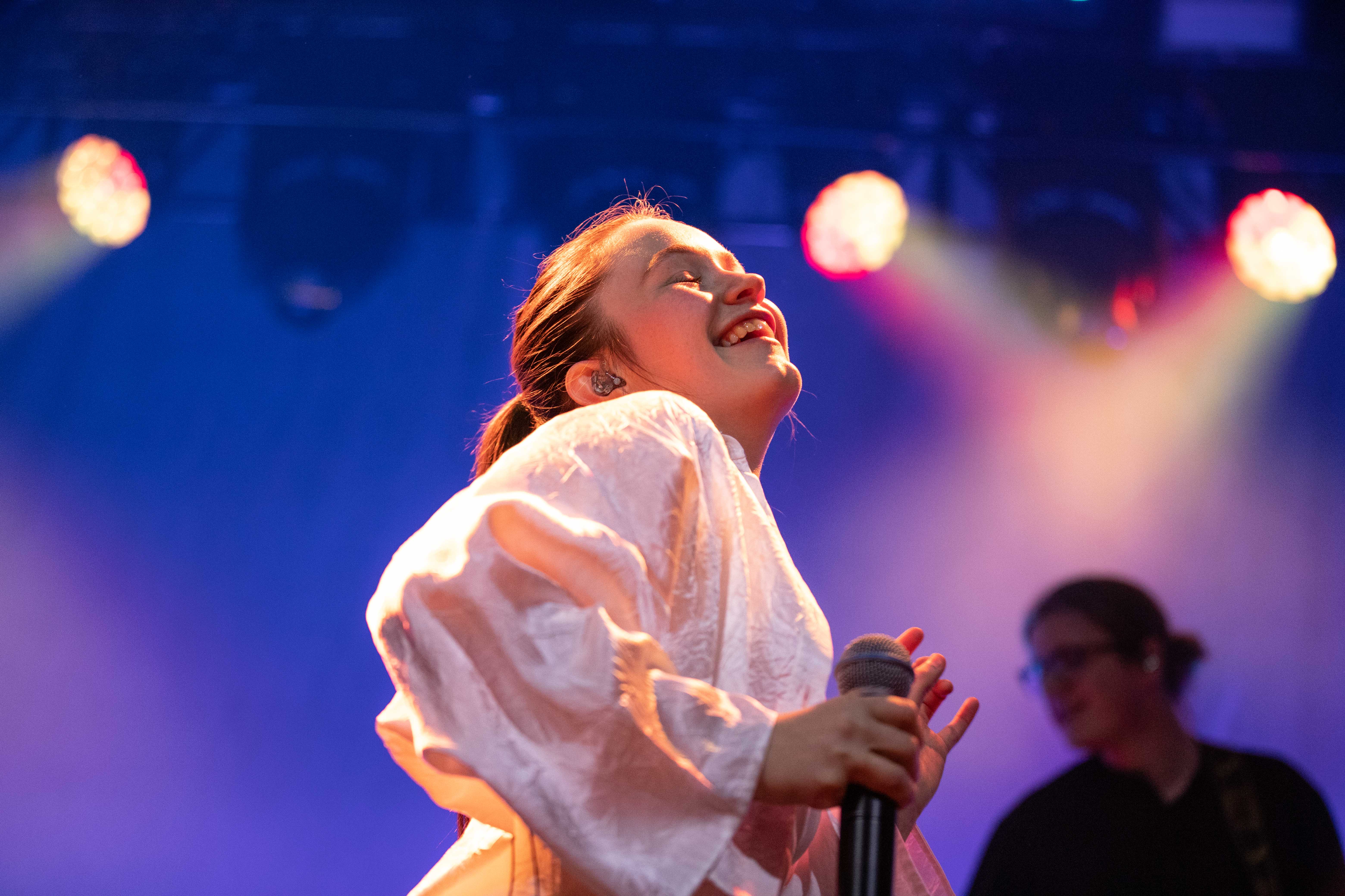 Rising Norwegian singer-songwriter Sigrid headlined Brooklyn Steel last wee...