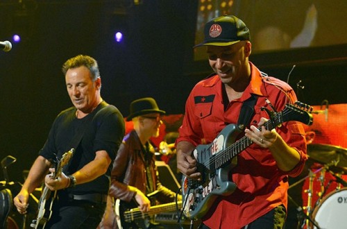 SPRINGSTEEN, MORELLO PUT ON SWEET SHOW IN HERSHEY