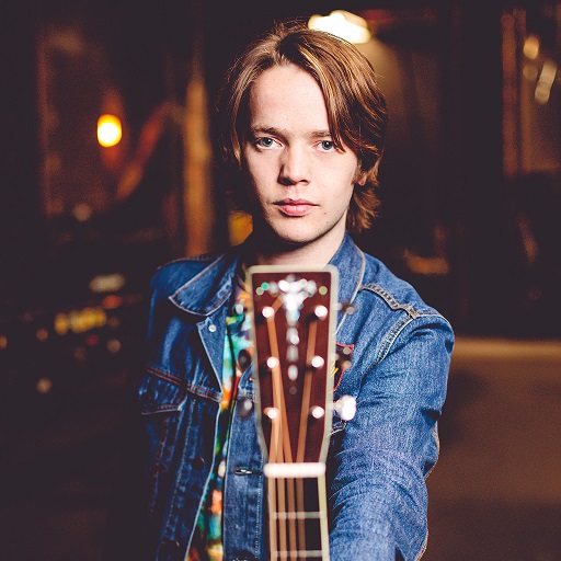 BILLY STRINGS TALKS PLAYING IN A CAVE, JAMMING WITH CABINET AND HIS LOVE FOR METAL
