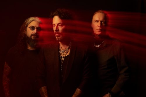 WINERY DOGS’ RICHIE KOTZEN: ‘YOU DON’T HAVE TO BE A MUSICIAN TO CONNECT TO IT’
