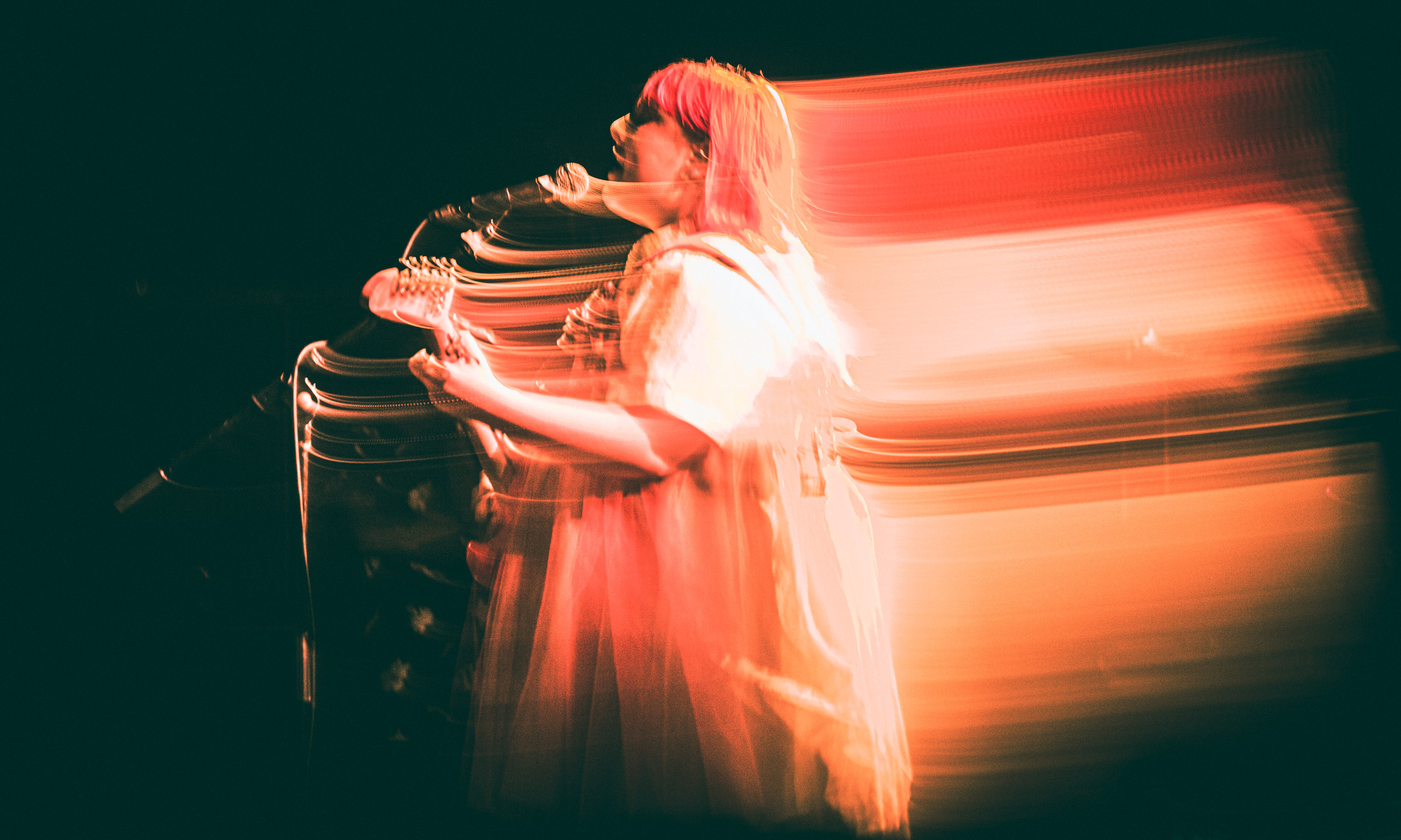 ANNIE DIRUSSO’S INTIMATE, CAREER-DEFINING NIGHT AT MUSIC HALL OF WILLIAMSBURG