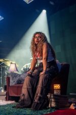 BELLA KAY SELLS OUT BROOKLYN STEEL AHEAD OF DATES WITH NOAH KAHAN AND GRACIE ABRAMS